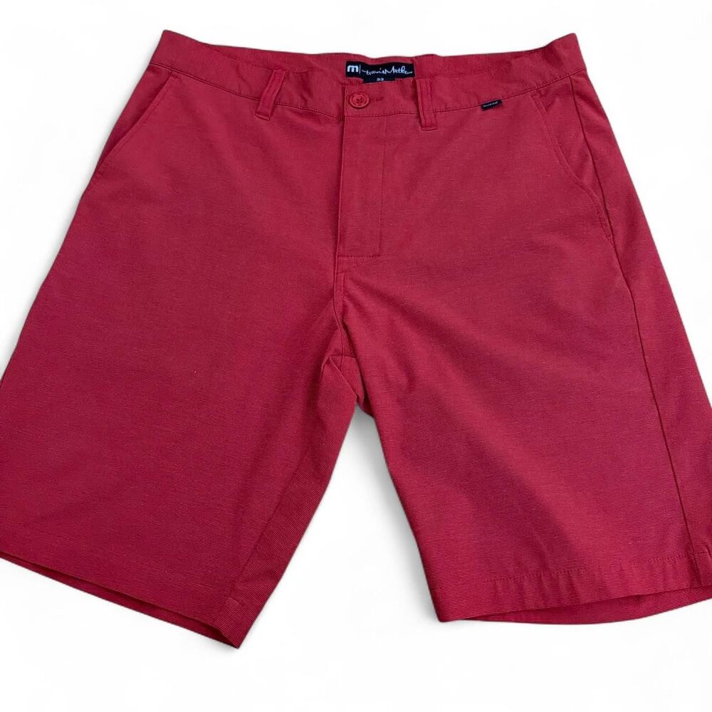 Travis Mathew Red Premium Flat-Front Performance Golf Shorts Men's Size 33